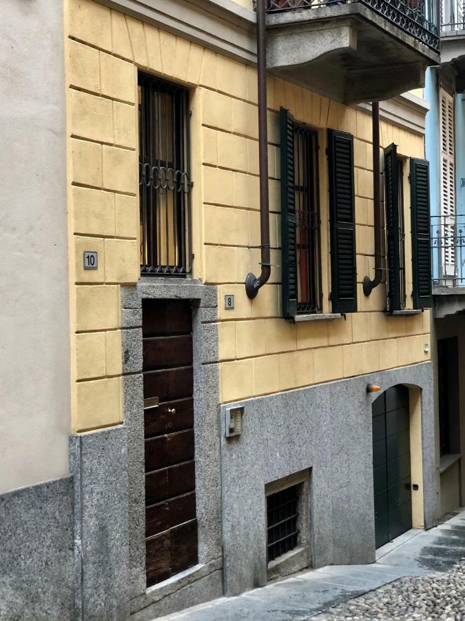 La Via Degli Artisti Lägenhet Arona Exteriör bild