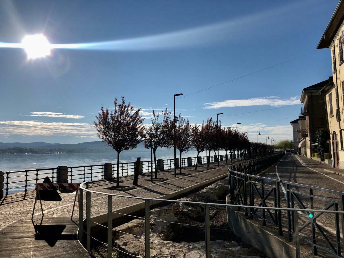 La Via Degli Artisti Lägenhet Arona Exteriör bild